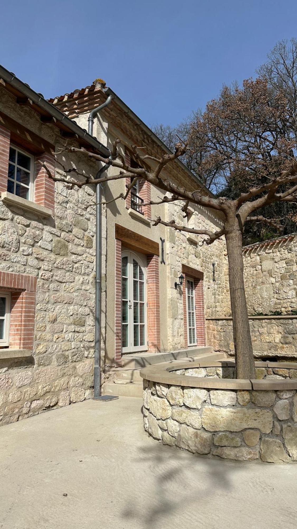 Chateau Lecusse - La Grande Roche - Hotel, Spa, Boutique & Restaurant Broze Esterno foto