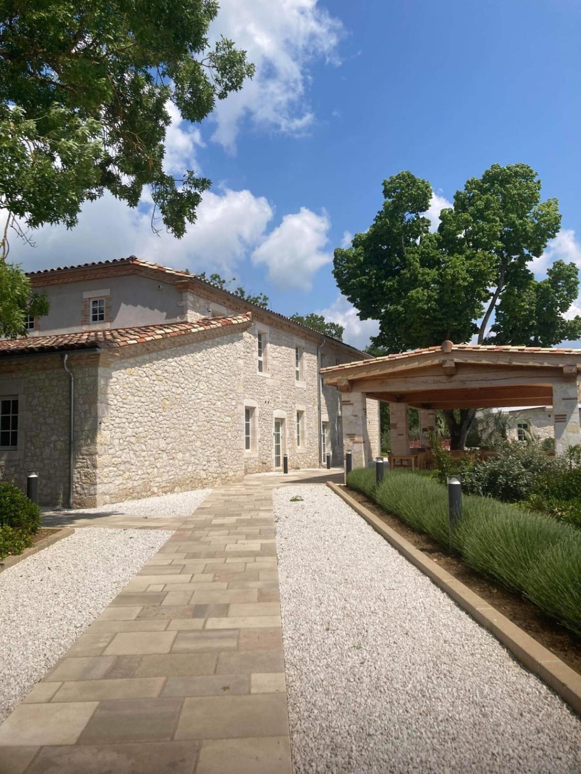 Chateau Lecusse - La Grande Roche - Hotel, Spa, Boutique & Restaurant Broze Esterno foto