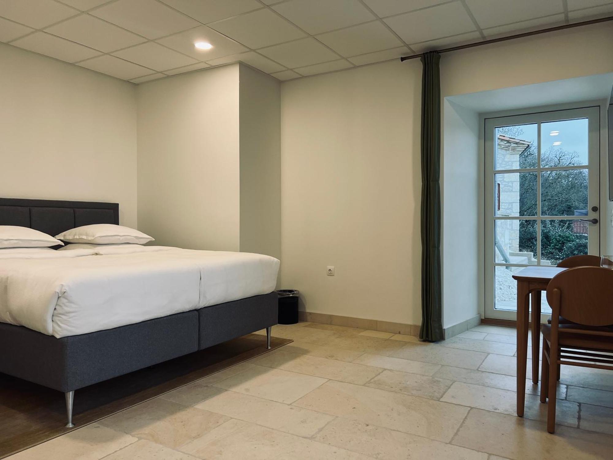 Chateau Lecusse - La Grande Roche - Hotel, Spa, Boutique & Restaurant Broze Esterno foto